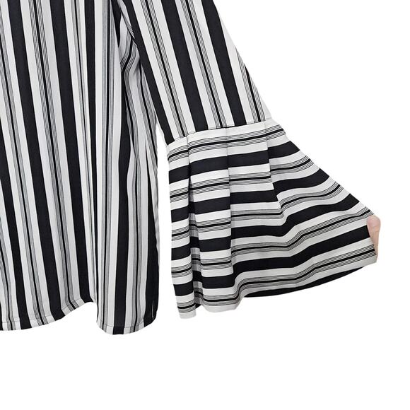 NWT LOFT Flowy Striped Bell Sleeve Blouse Top Size Medium Black/White Womens - Picture 9 of 9